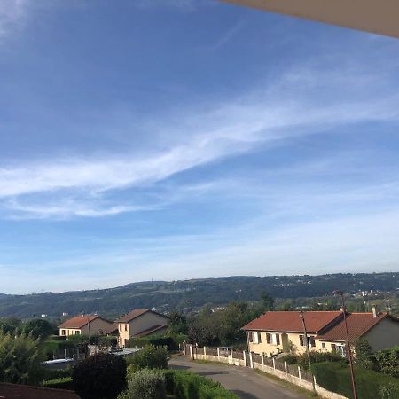 La Parenthese Balneo T2 Cosy De 40M² Avec Terrasse Apartman Ternay  Kültér fotó