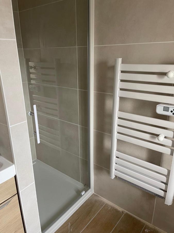 La Parenthese Balneo T2 Cosy De 40M² Avec Terrasse Apartman Ternay  Kültér fotó